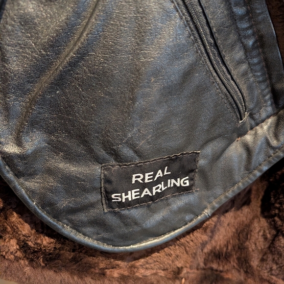 Brown Shearling - Picture 3 of 5
